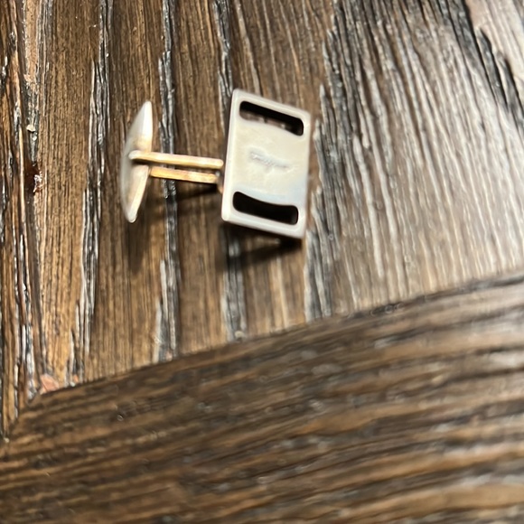 Ferragamo Cufflinks - Picture 4 of 4